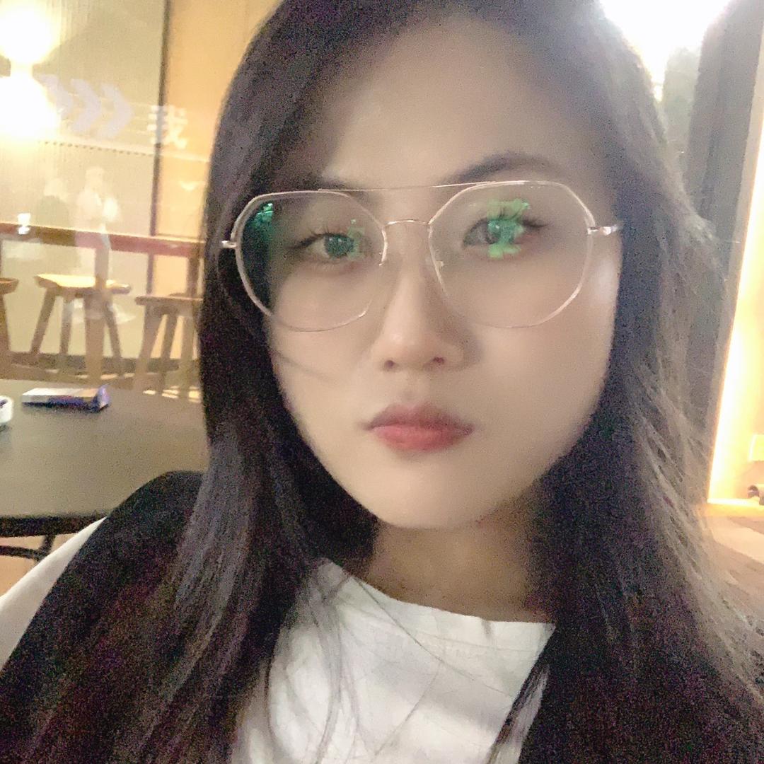 格调小阿倩💄