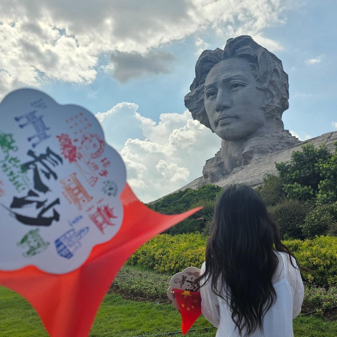 当然是小太阳了😊