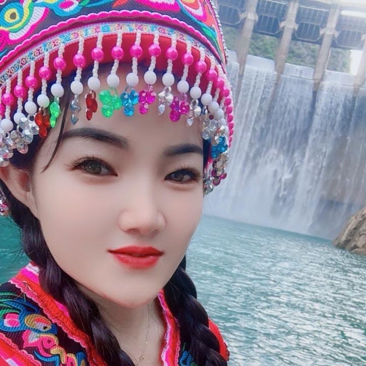 方二妹《爱山歌》