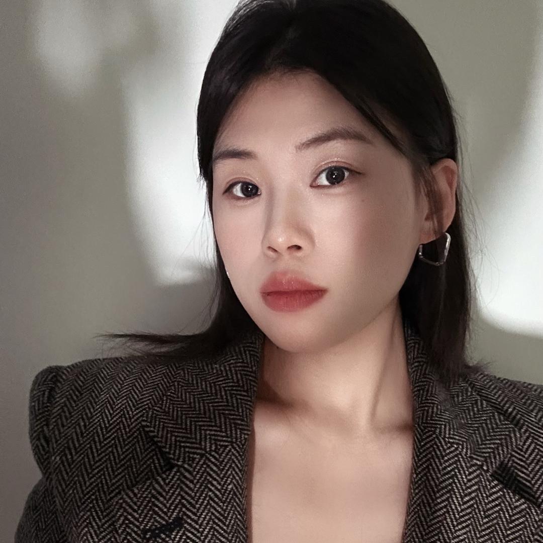 保定化妆师园园