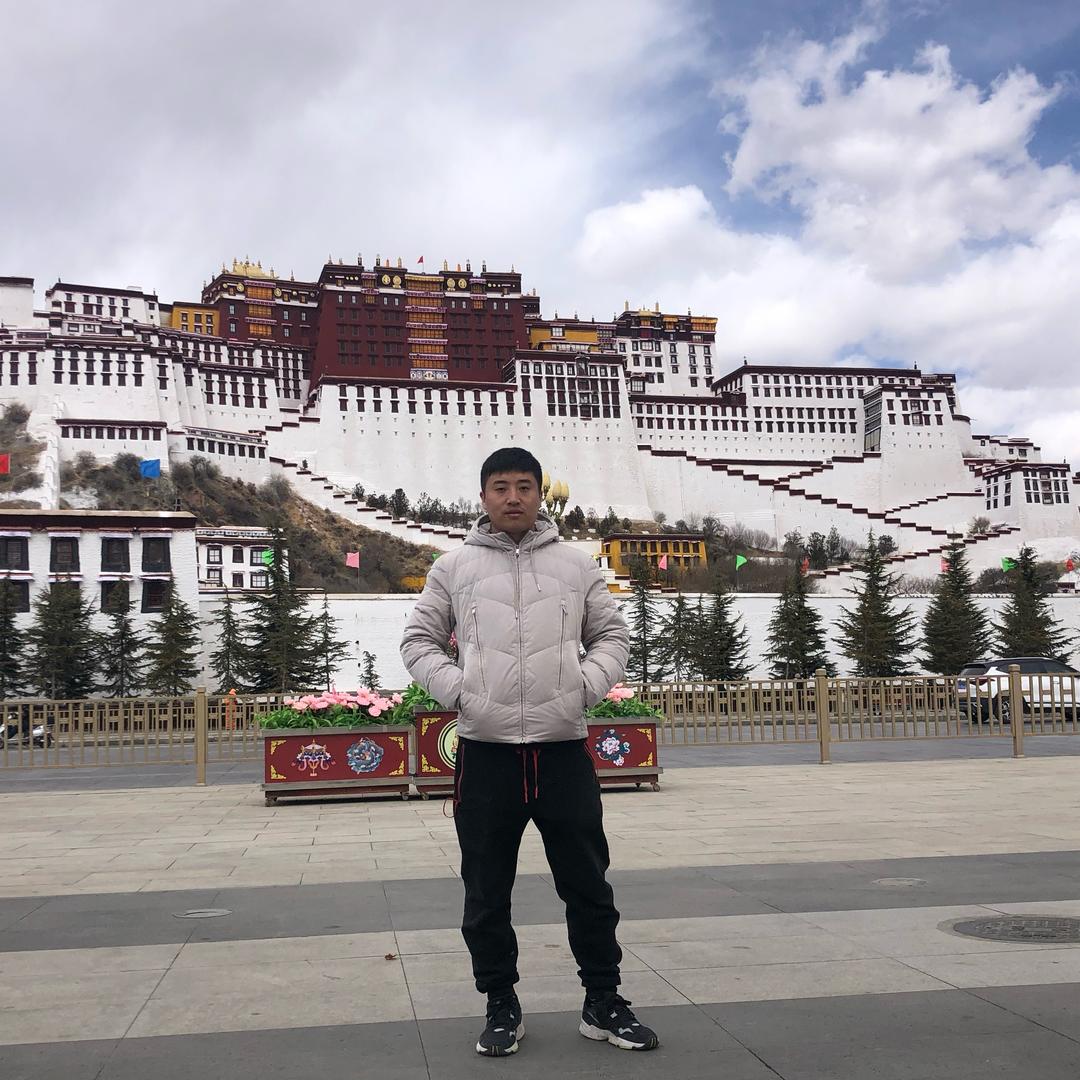 管振伟《中伟建建筑》