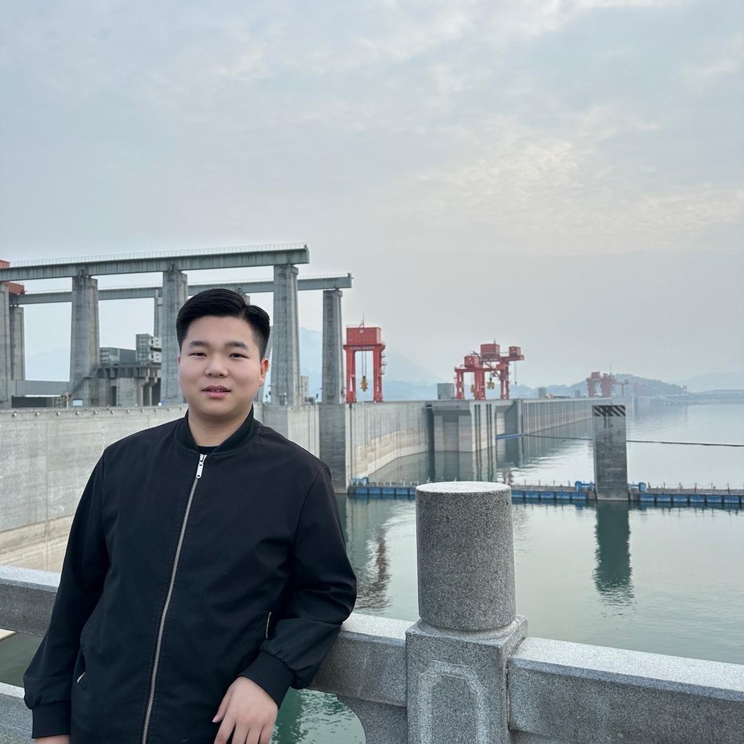 醉云尘-刘亚堃