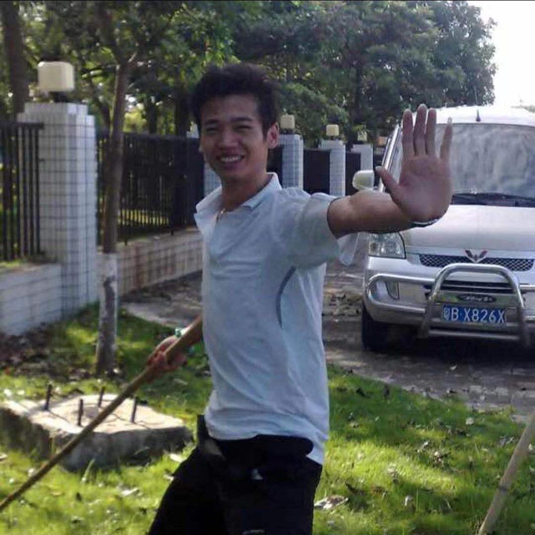 钱龍馆龙鱼水族贸易有限公司-秋官