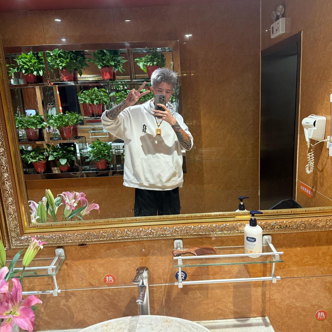 杨百万💵