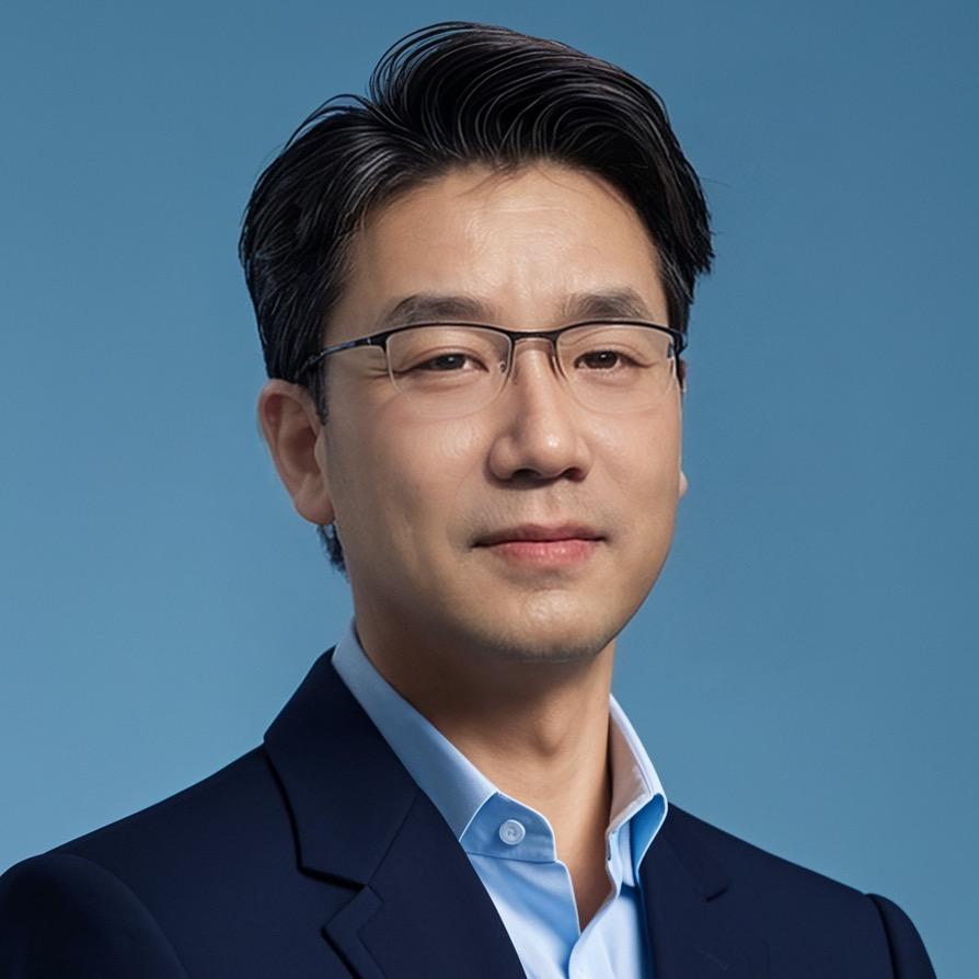 《正义小哥追馆长》