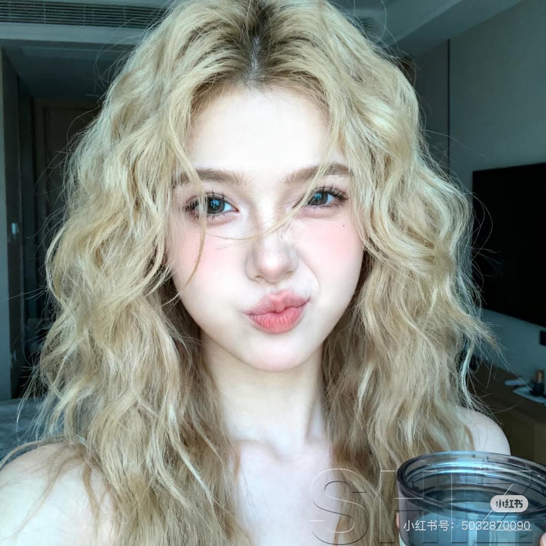 🌷.