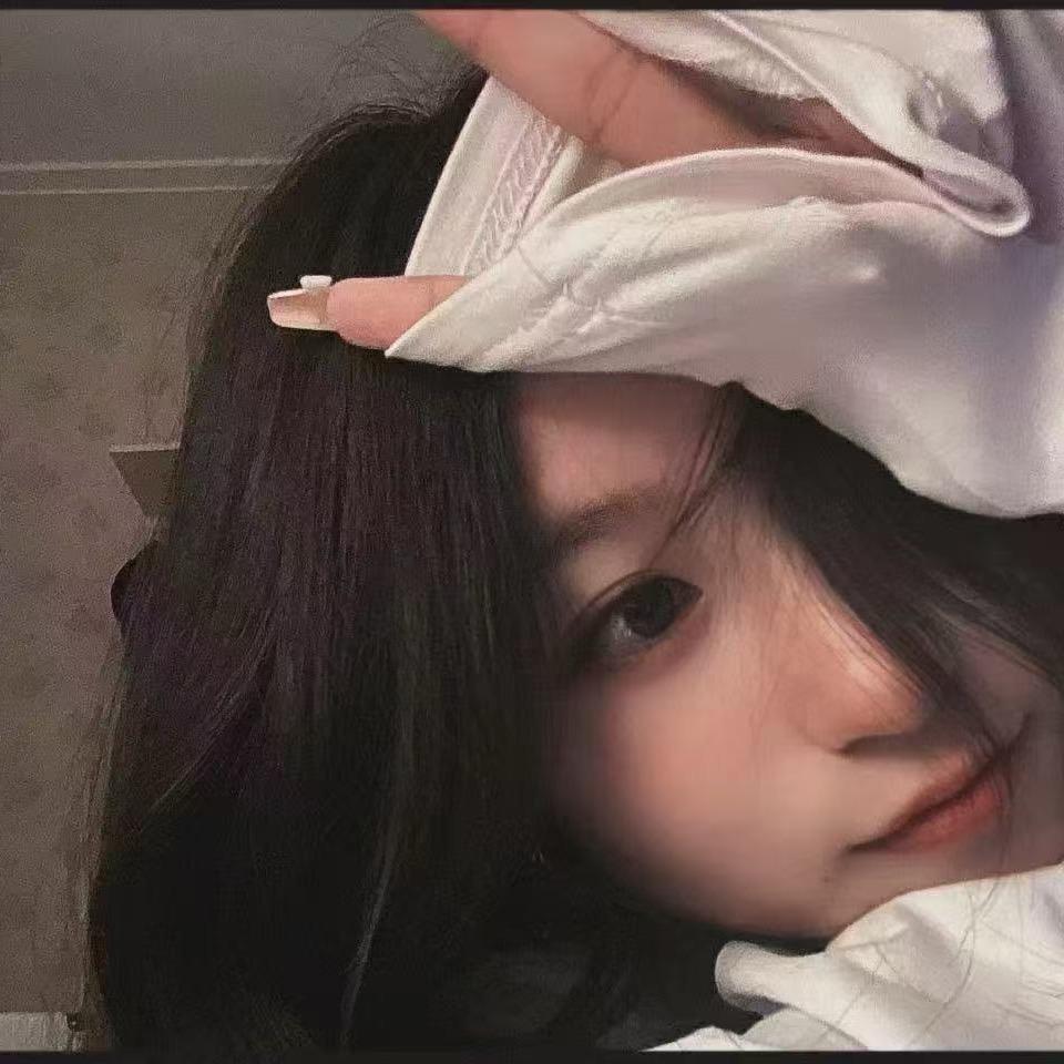 小嘴巴 不说话