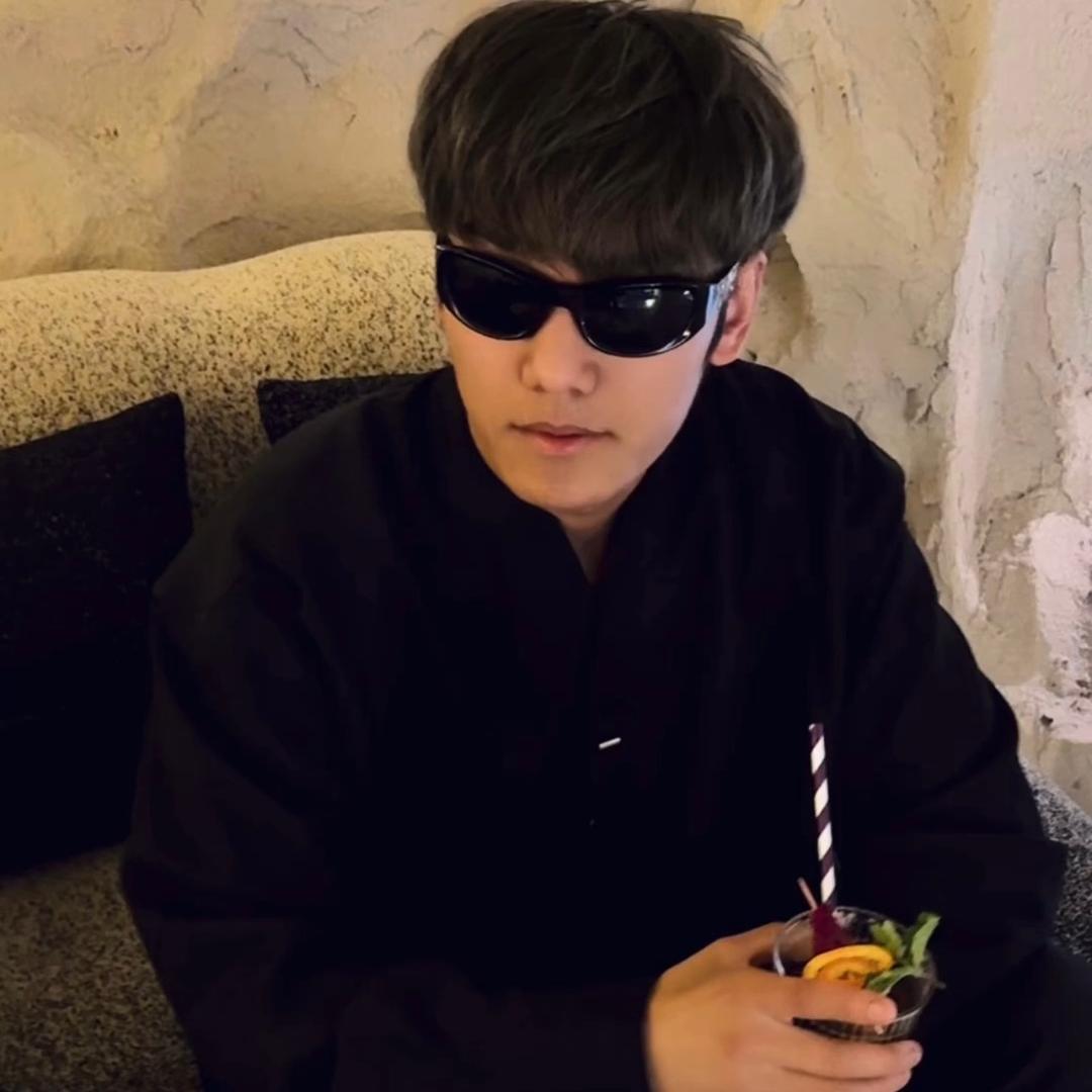 阿龙发型设计