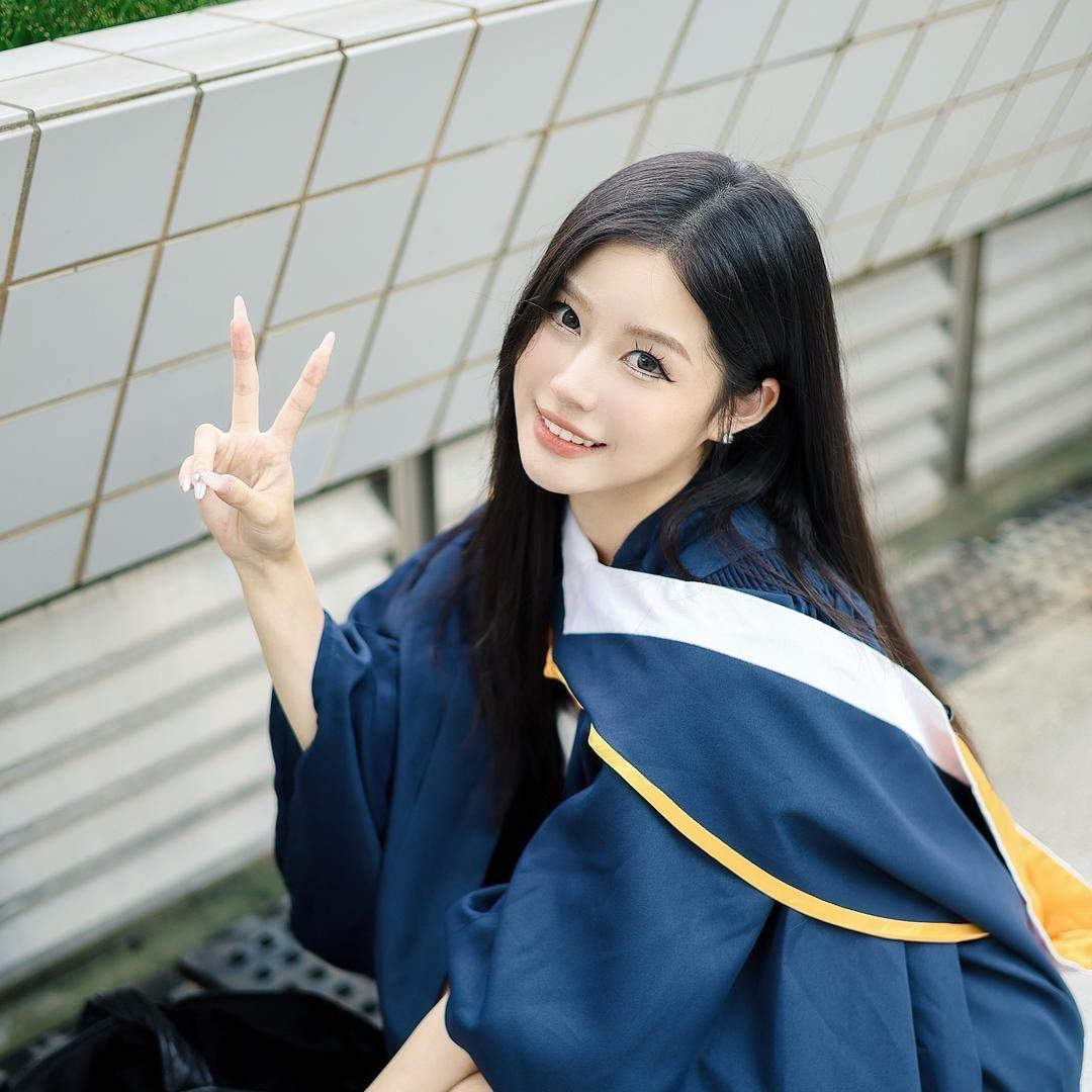 小左睡不着