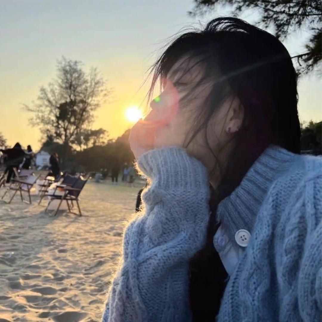 小莫佳佳