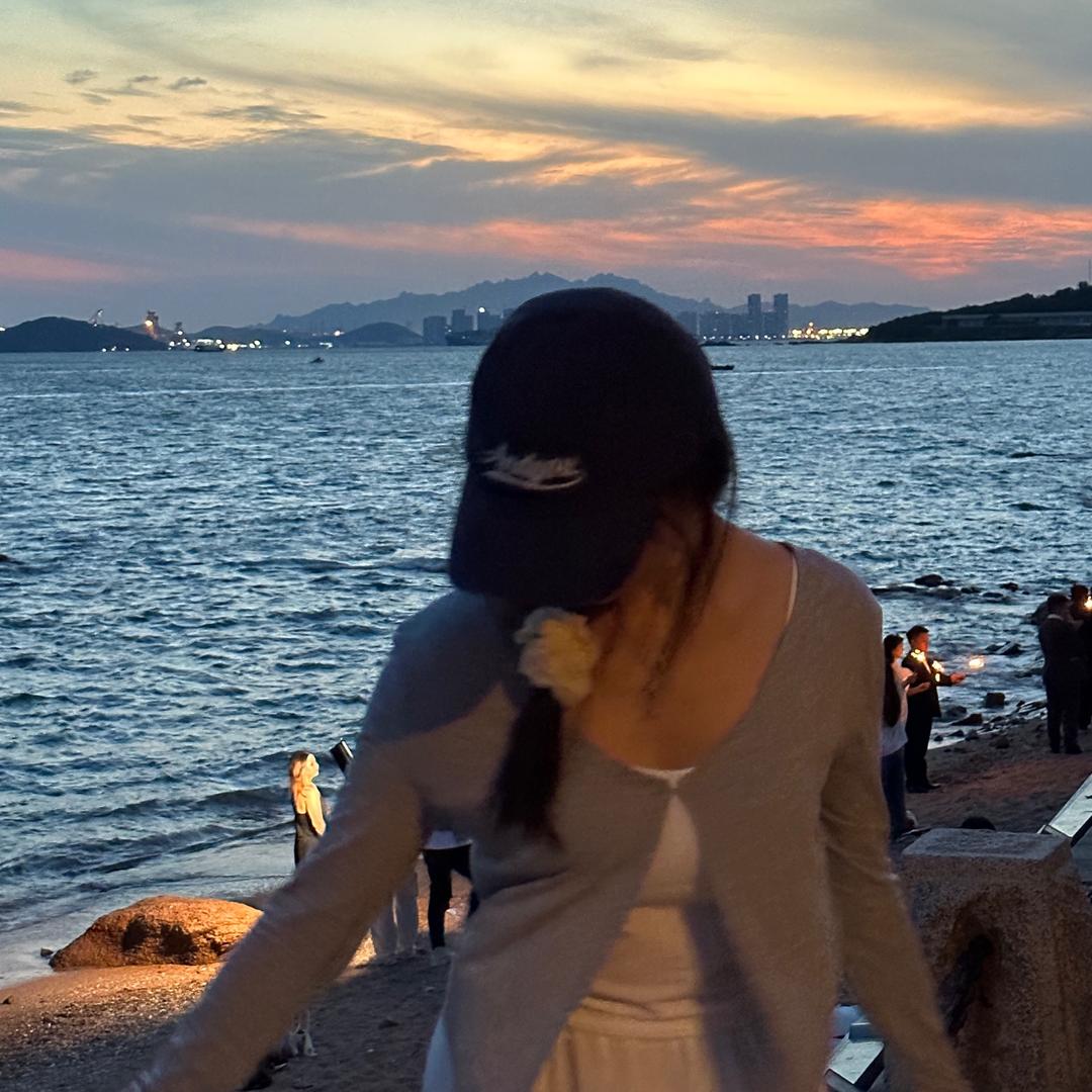 黑晶晶