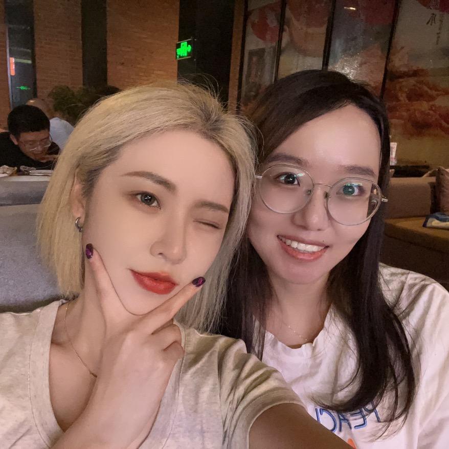 迪迪和小刘的快乐生活