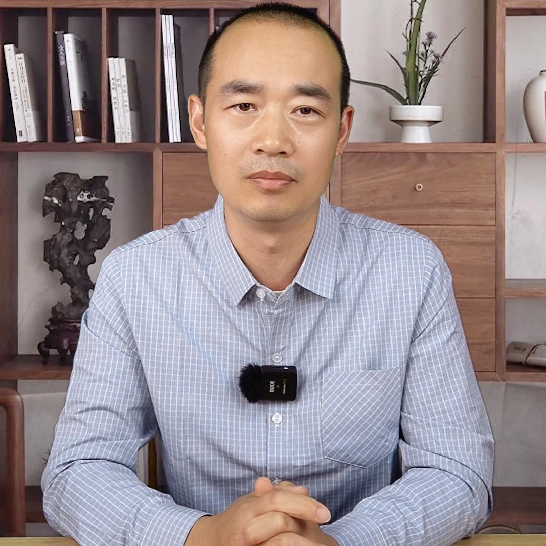 张亮說