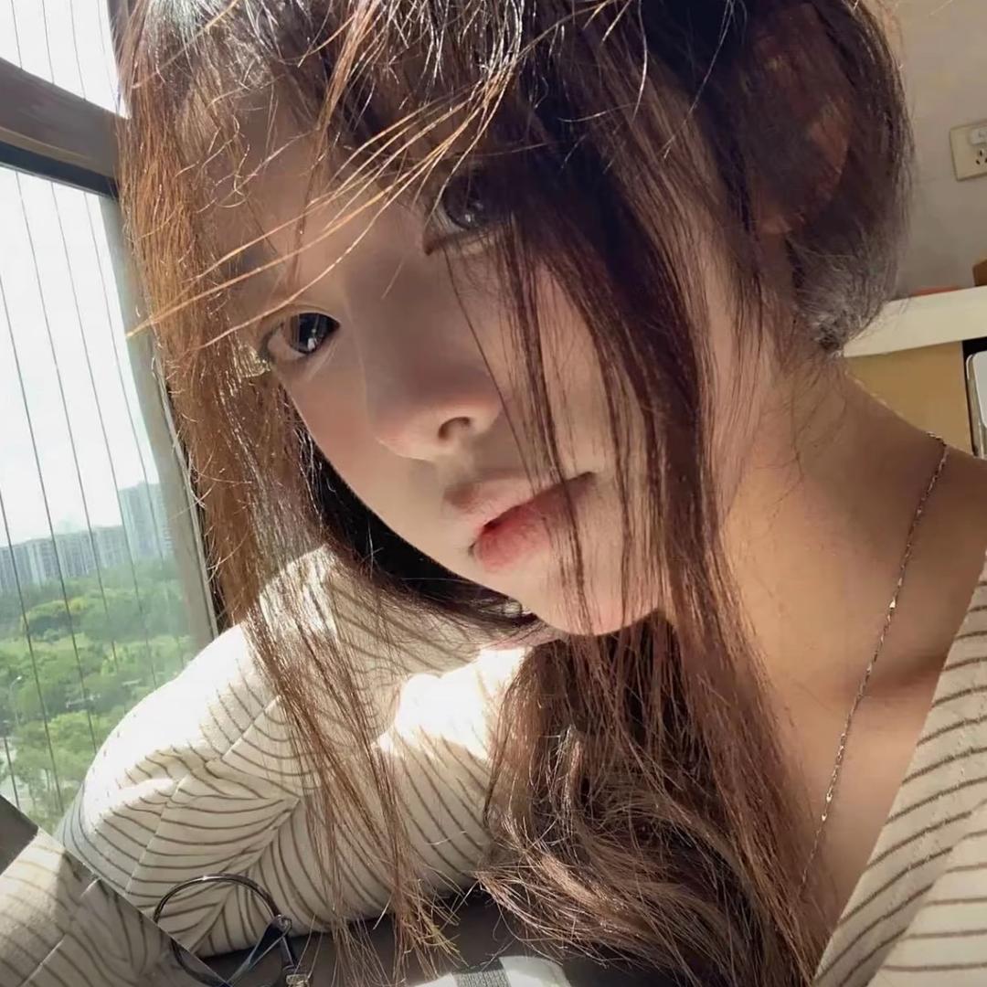 偷看男大洗皂被踹飞