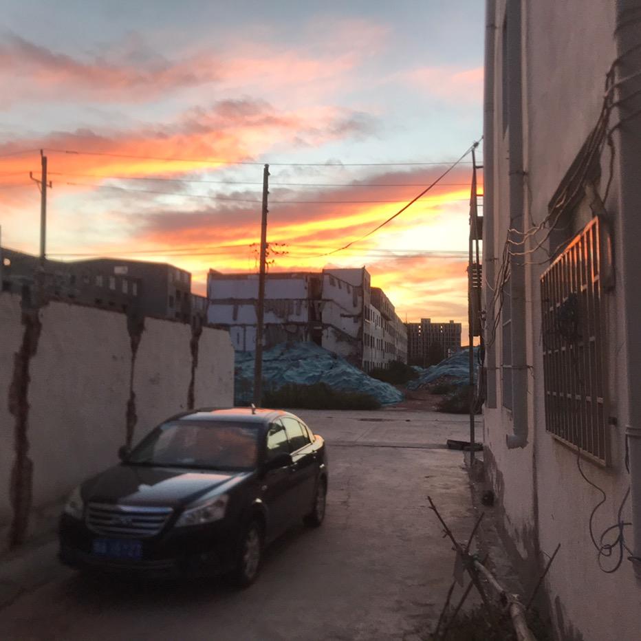 同一片蓝天
