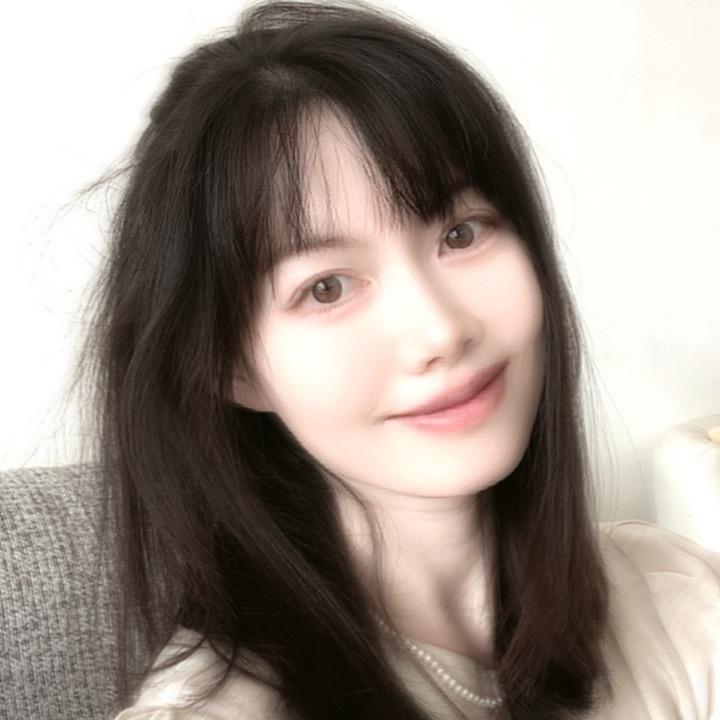 小艾同学吖