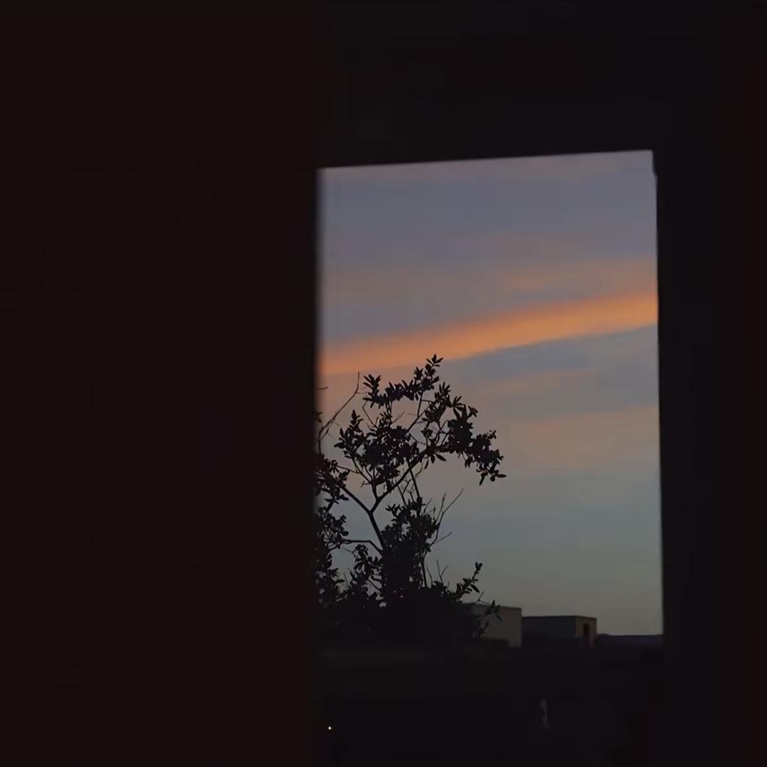 四月