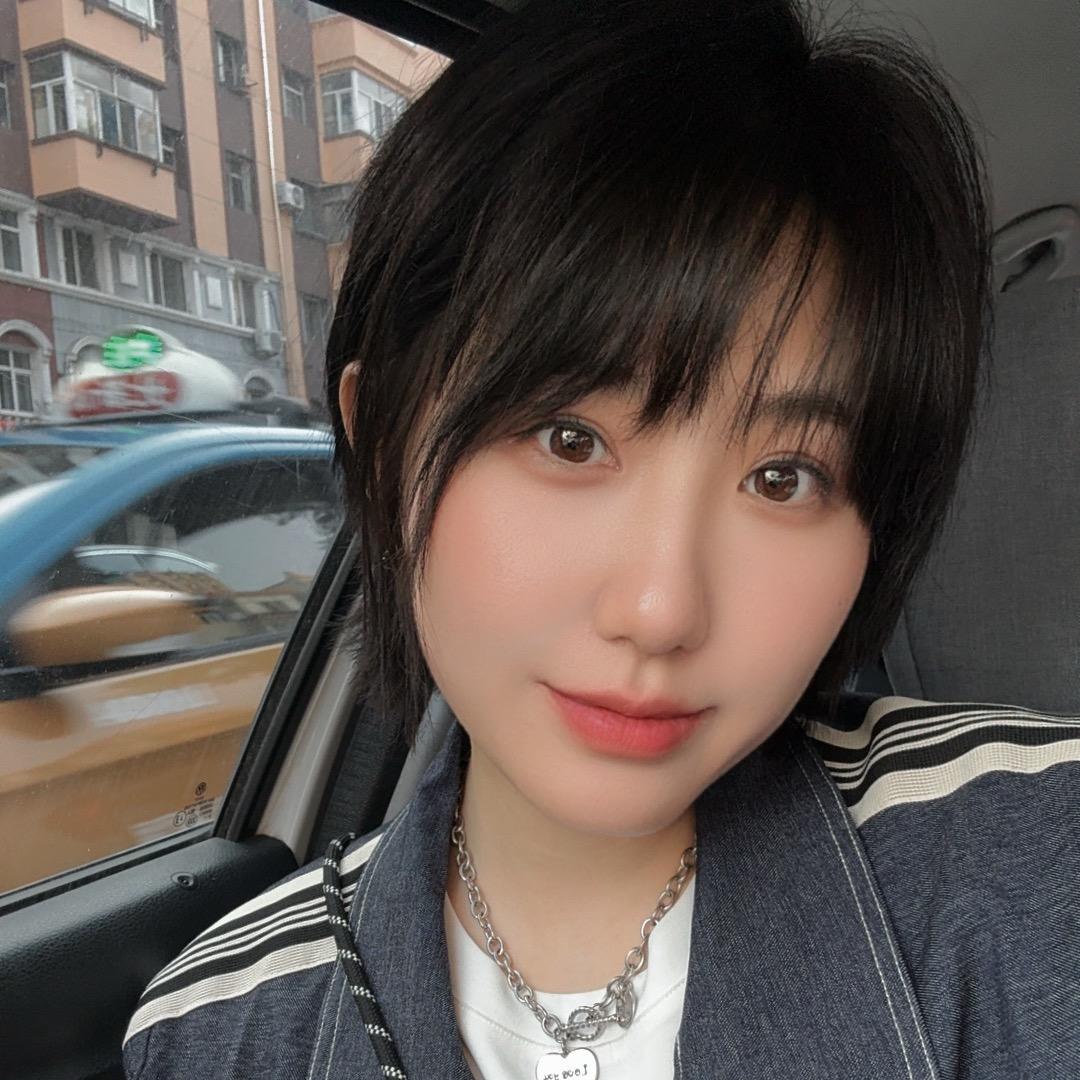 溜达莹