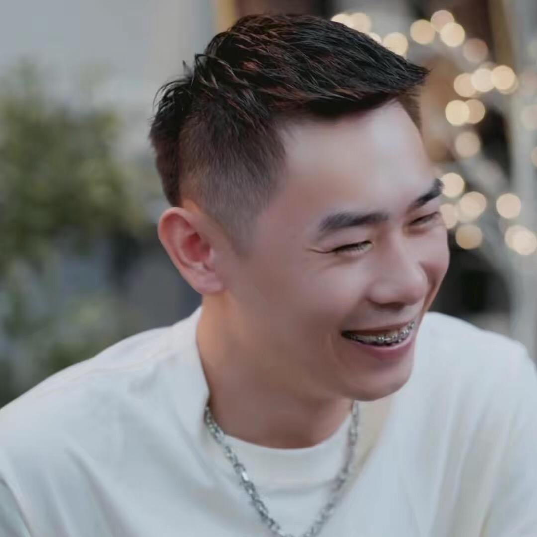 七哥的怀抱