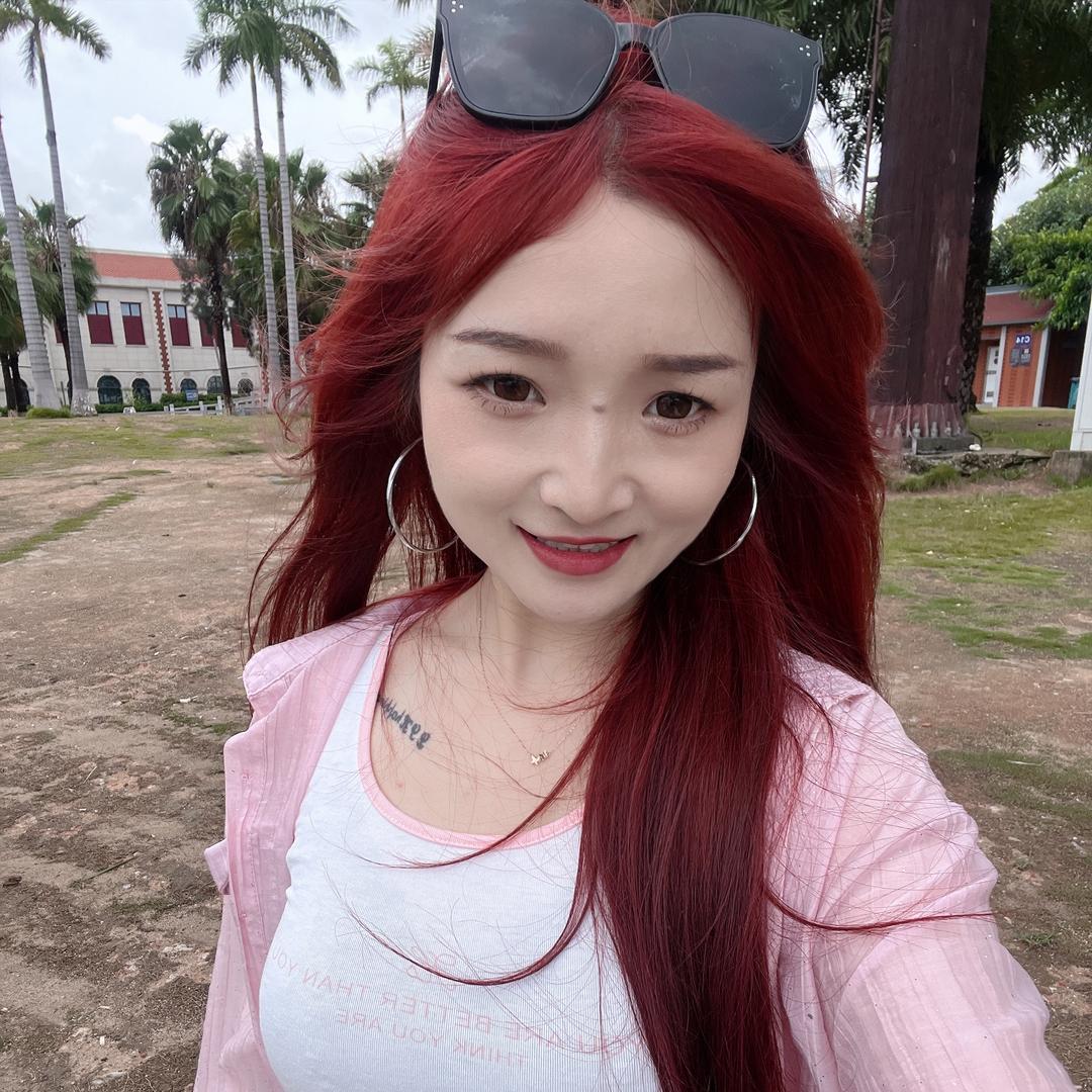 小小君
