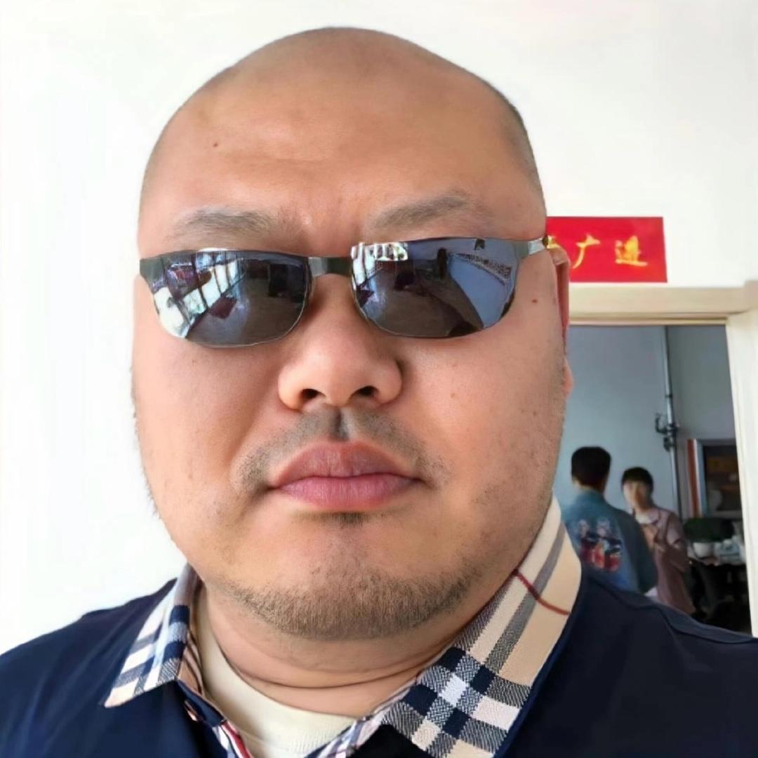 AAA钢铁建材刘老板 🪳