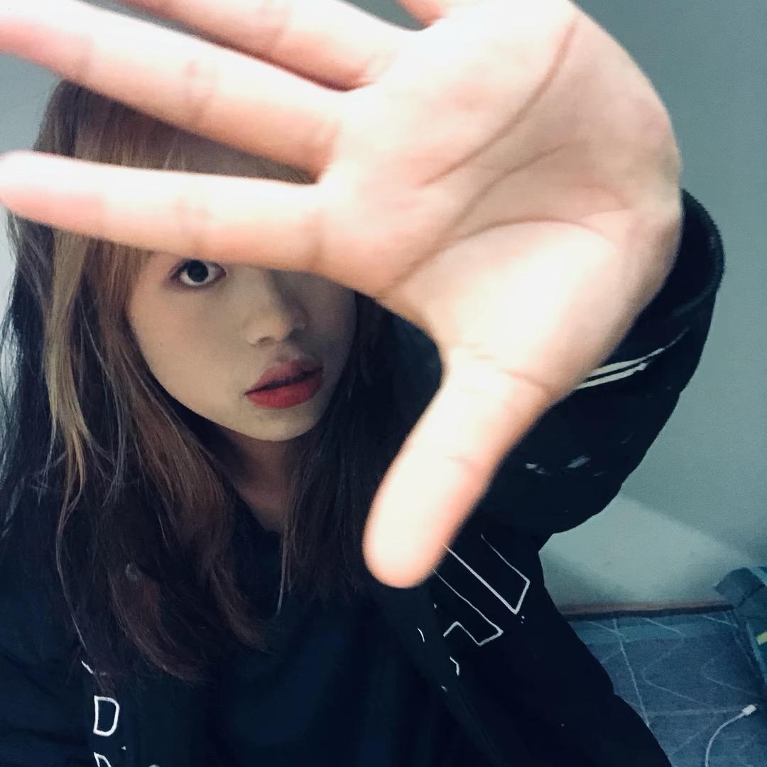 恋爱脑.