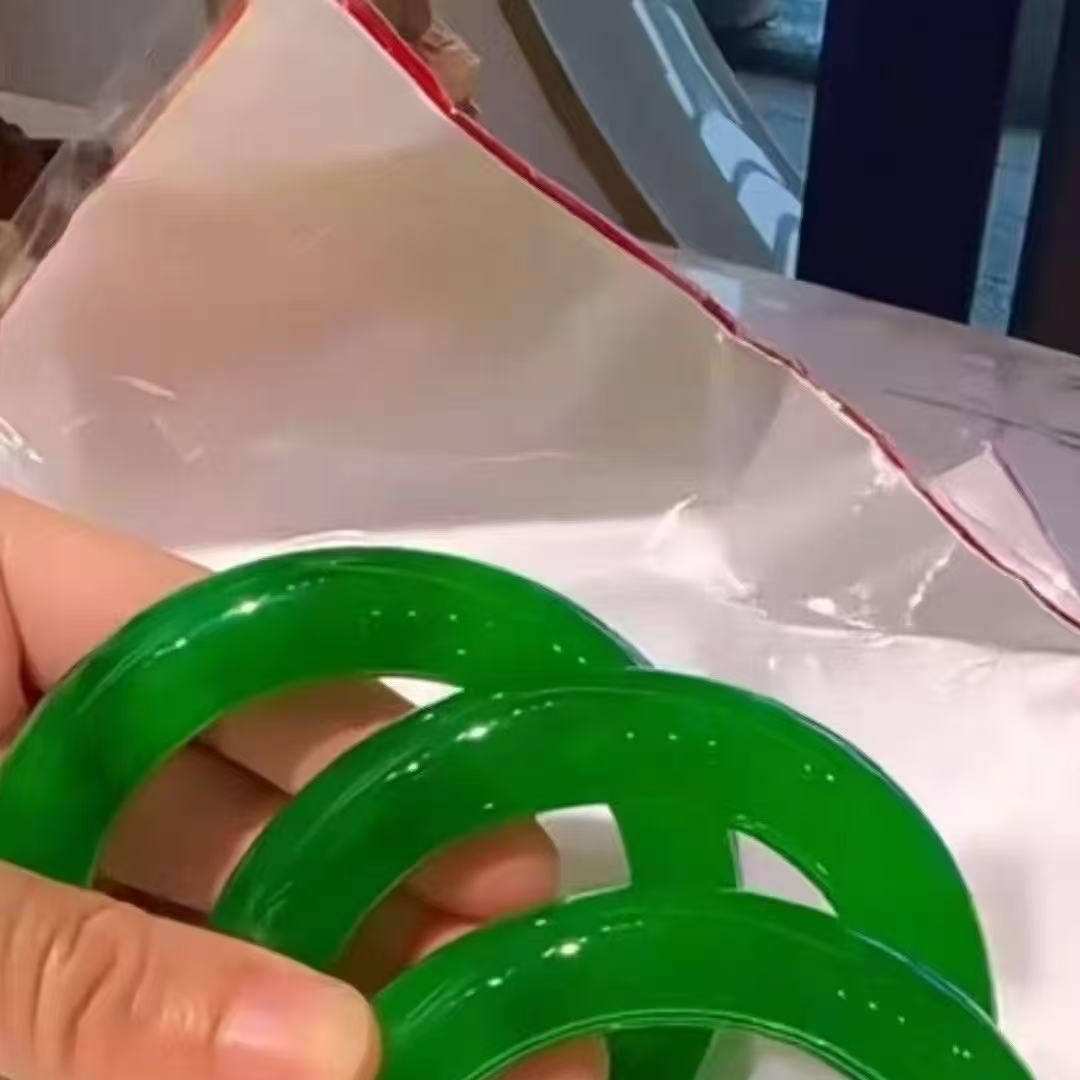 翡翠手镯买买提