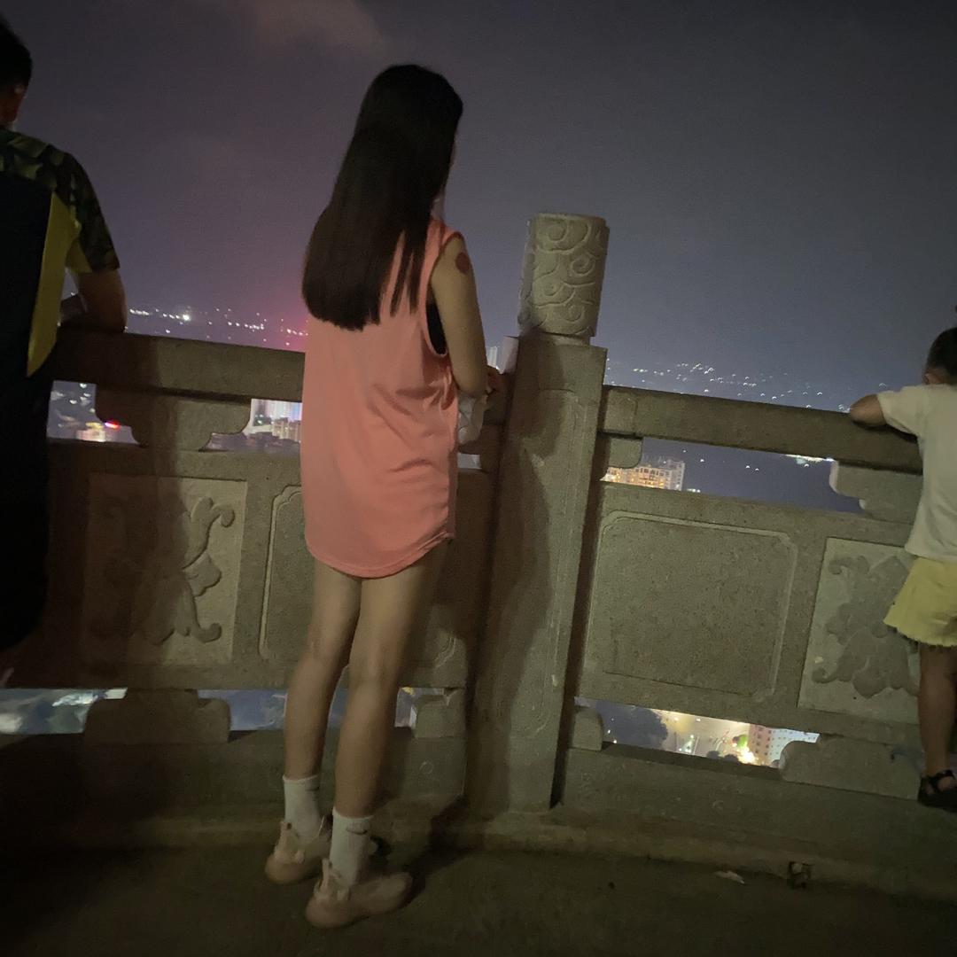 灵山卖房的蝶蝶