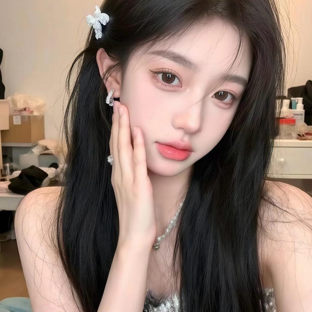 彩妮·七七
