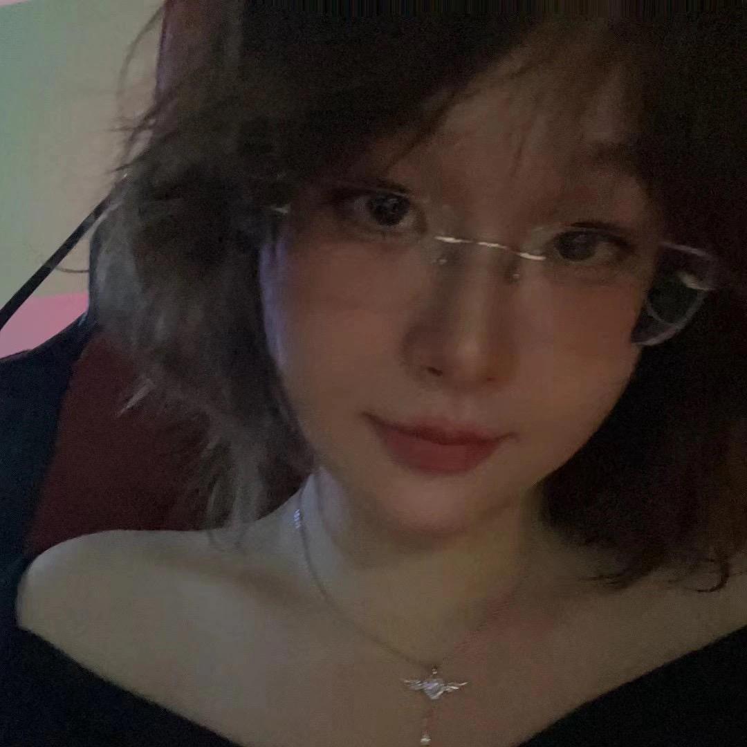 彤宝爱吃肉肉