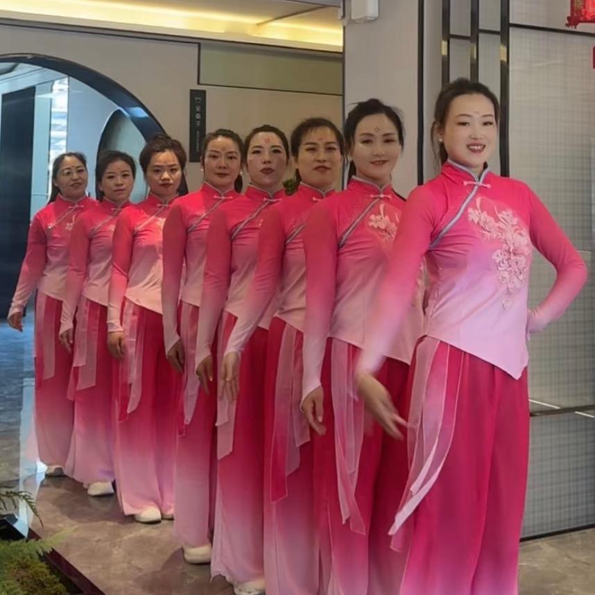 沁水玲珑🥁舞团（燕子）（团队招人）