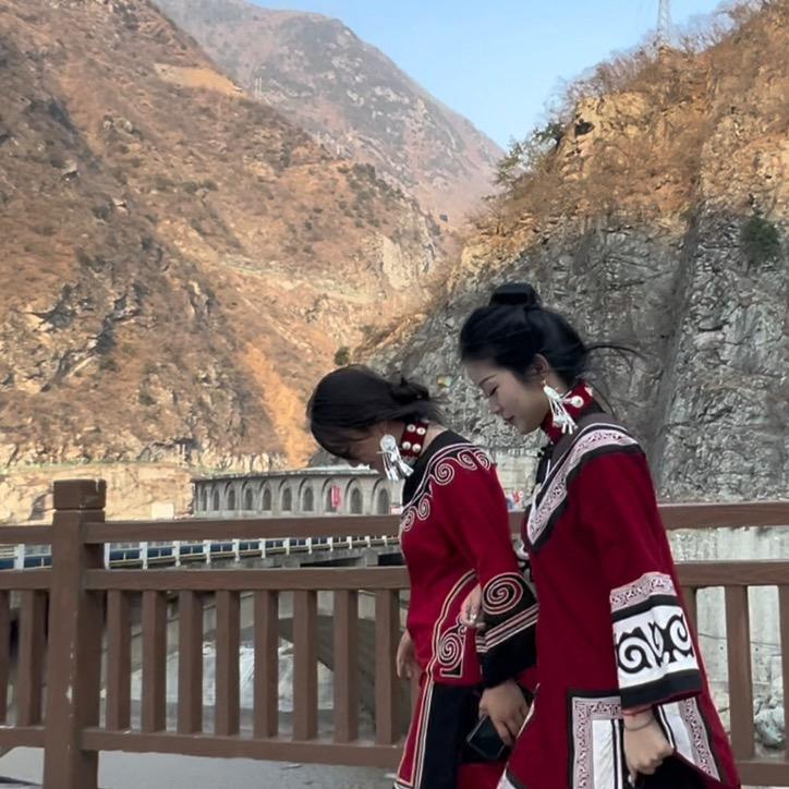 阿依约扎