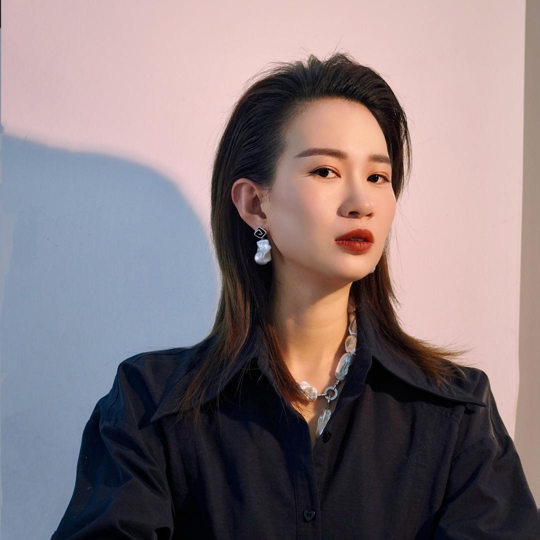 石家庄发型设计师-李佩