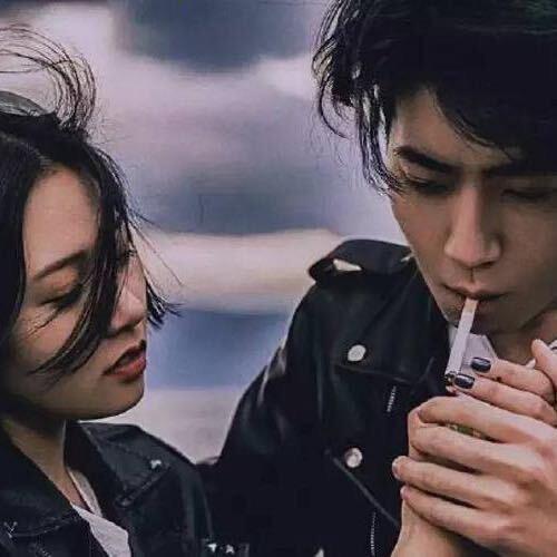 左柚