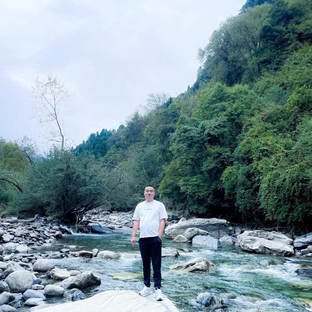 伟伟鸭脑壳（成都总店）