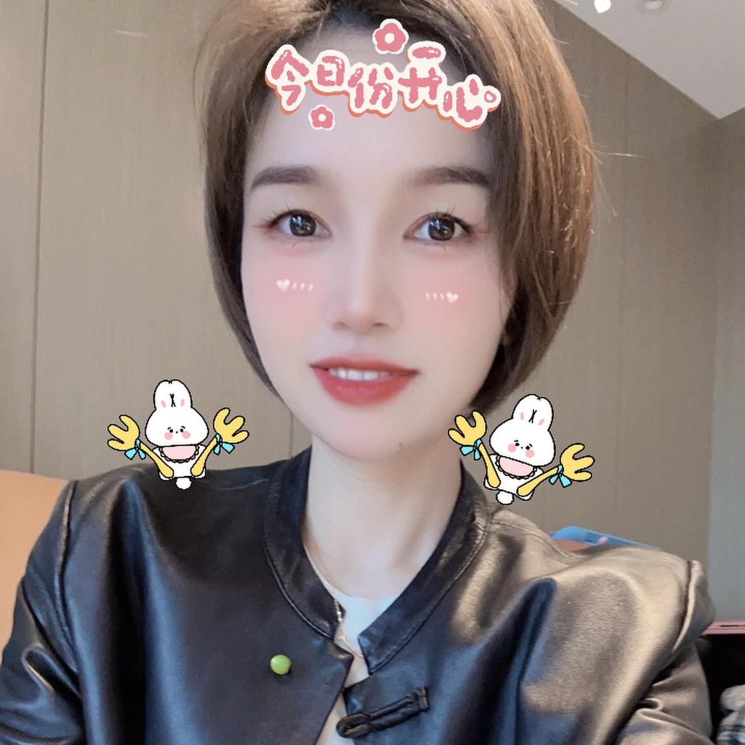 珊珊7797