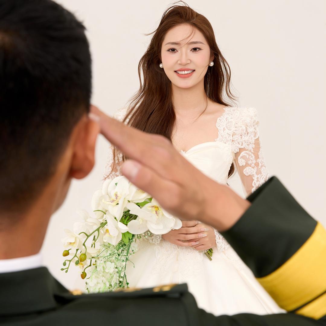 岳悦Ayla