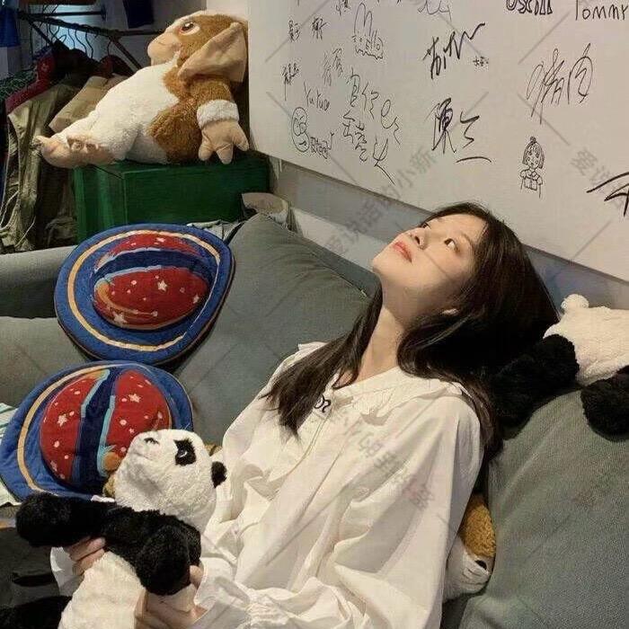是小鱼🐟.