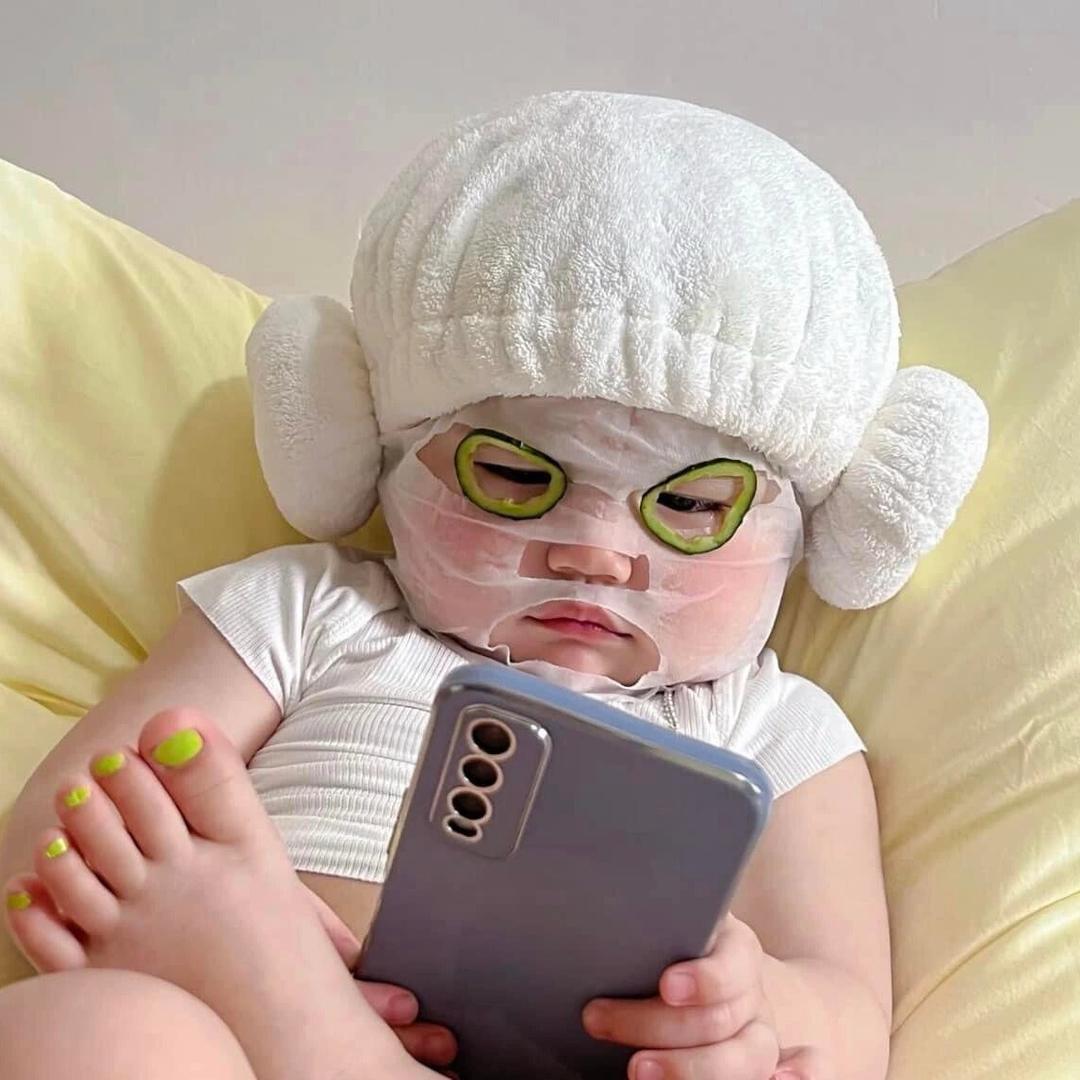 喵叽大人睡不醒啊    🐾