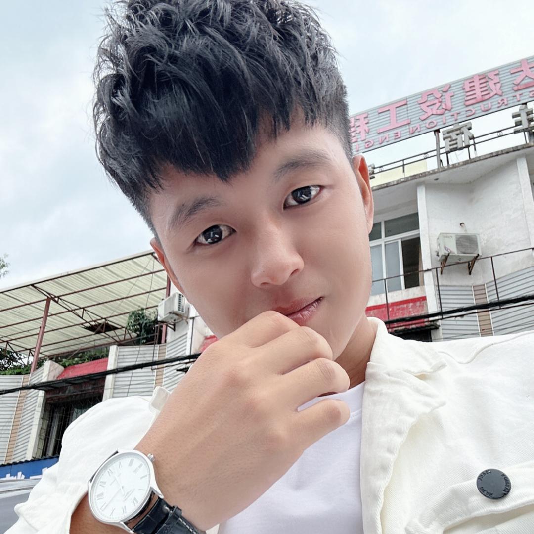 雅安锦汇二手车骆瑞海
