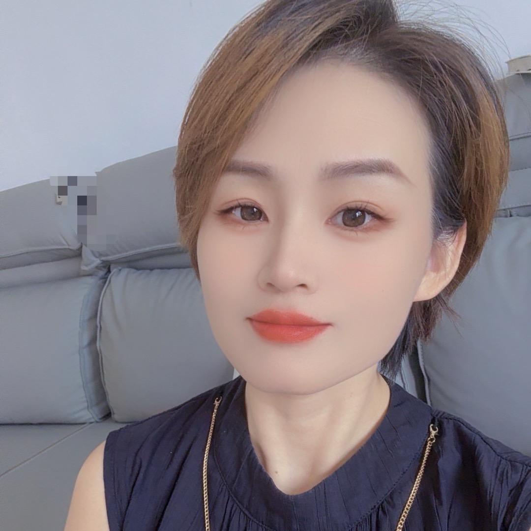 🌹行走中的玫瑰🌹