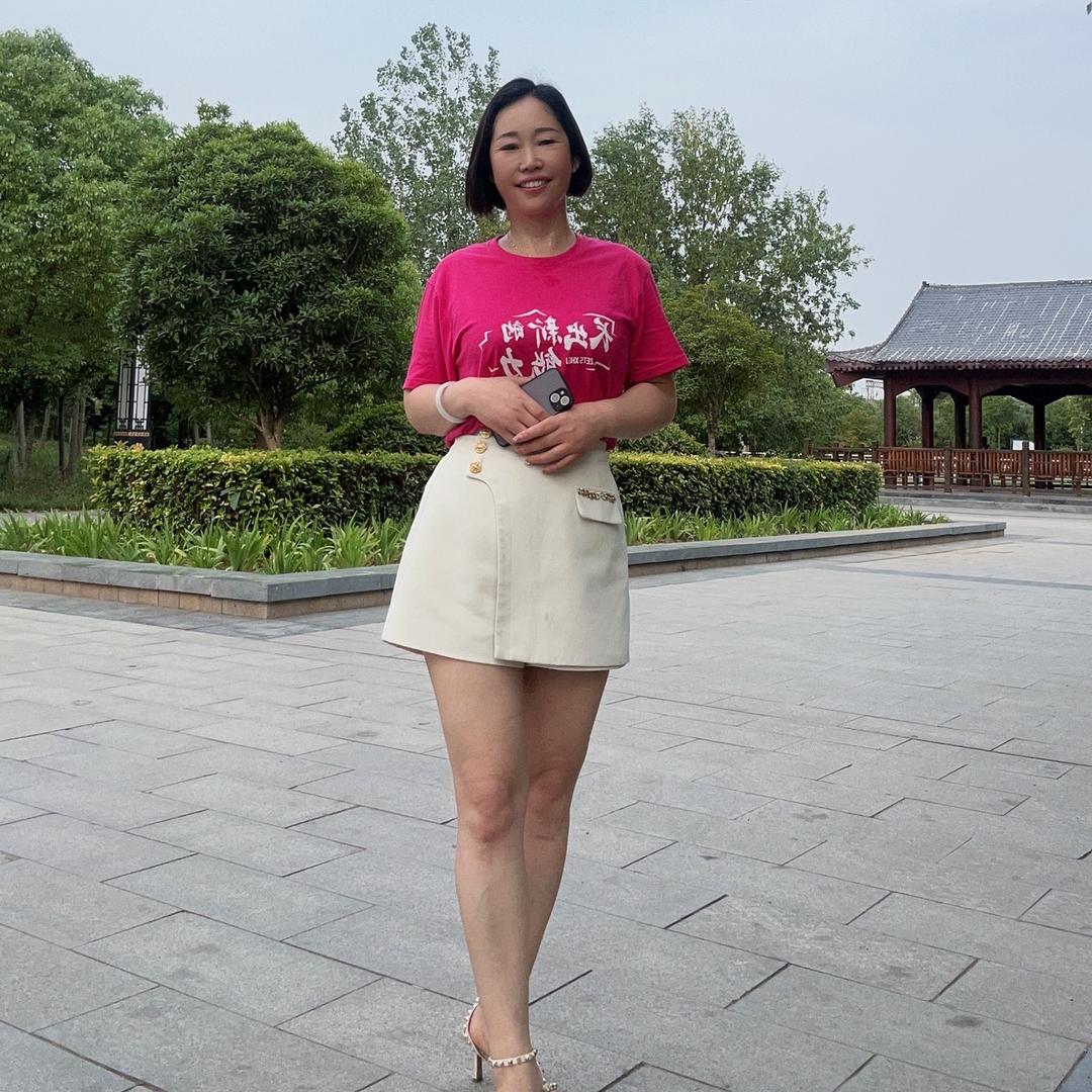 是霞姐啊