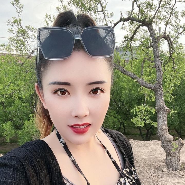 户外虎妞