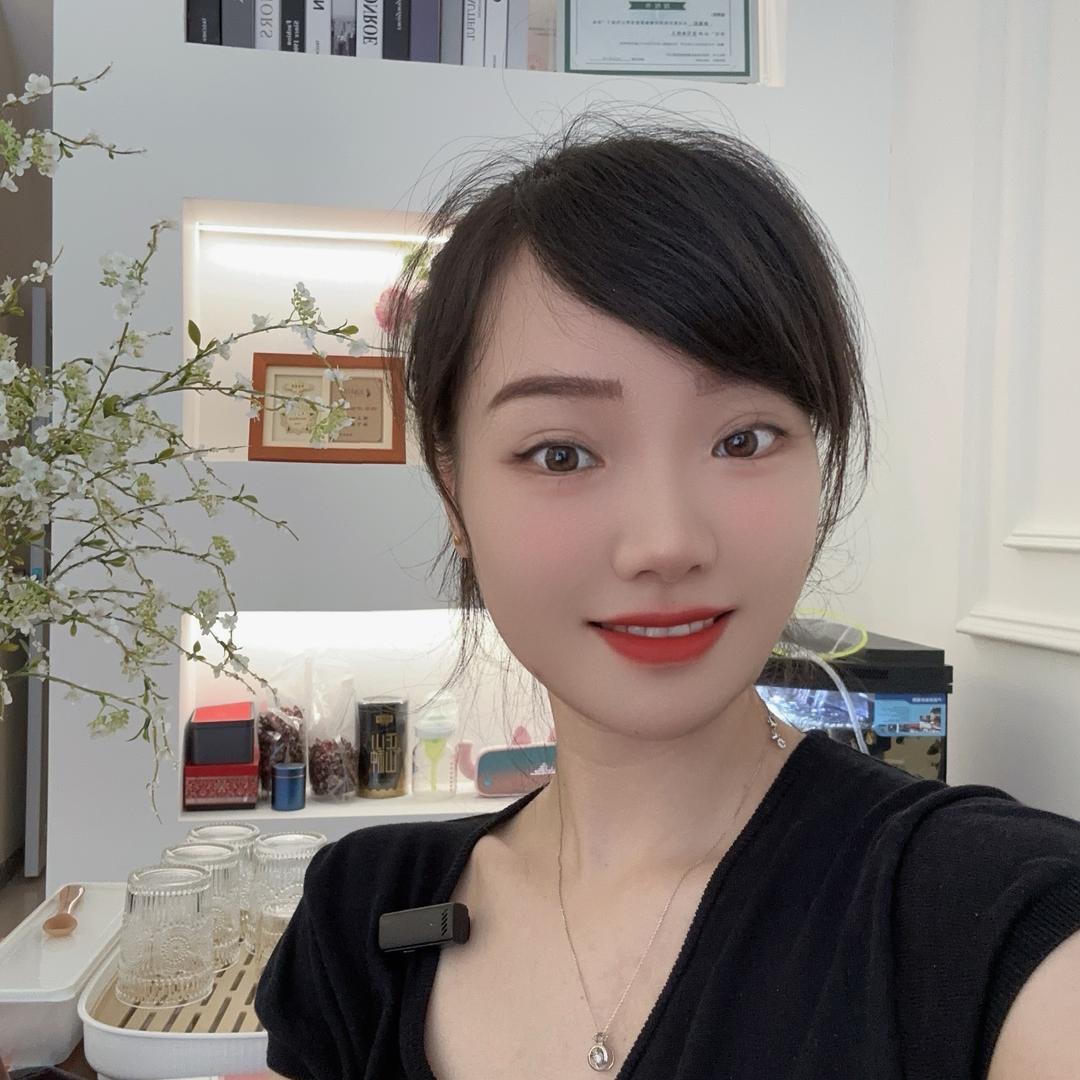 小美说身材💗