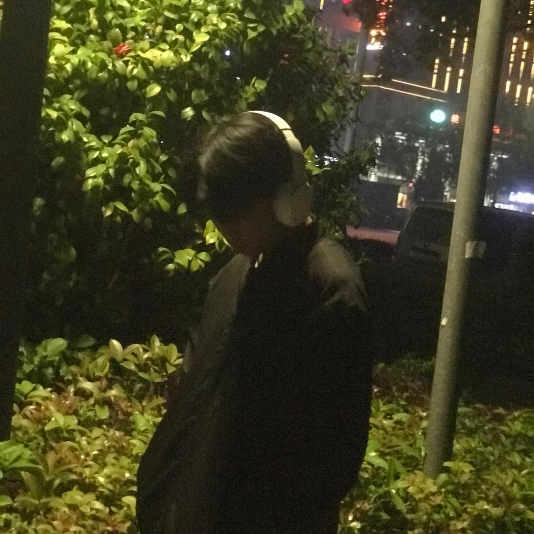 纯纯