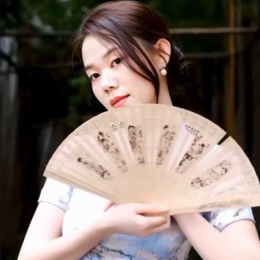 云南打跳妹