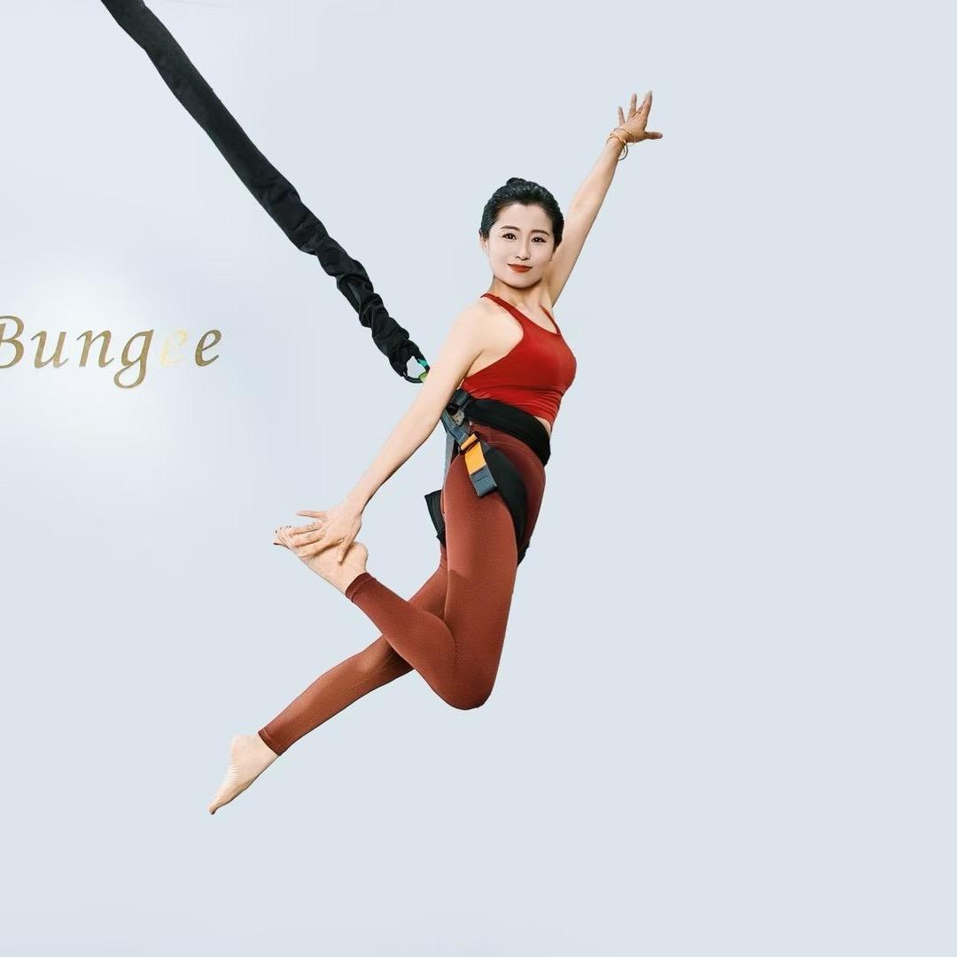 未来时光室内蹦极翡翠店