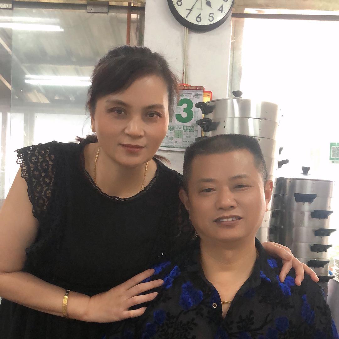 泰兴市黑皮包子店