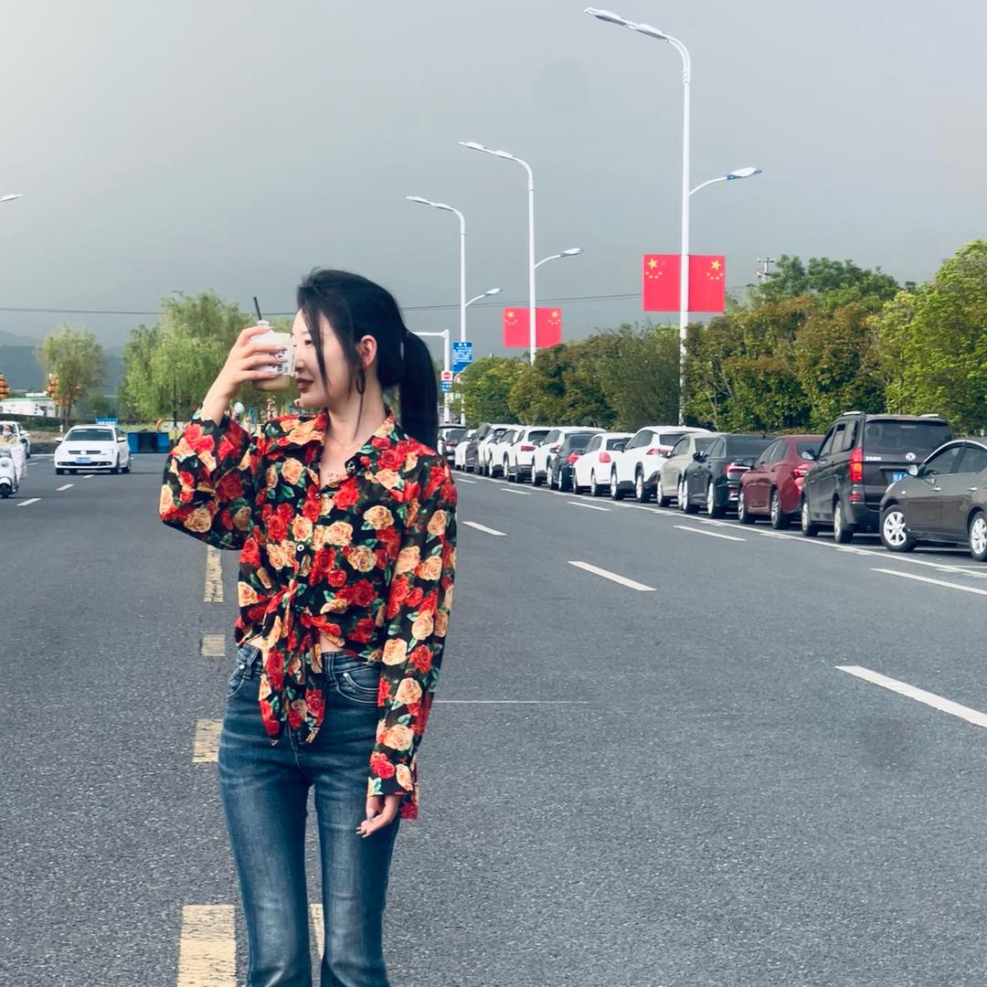 搬砖小姐姐寿县高桥