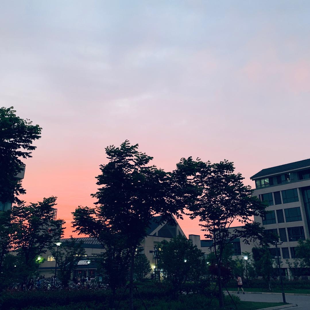 人潮汹涌